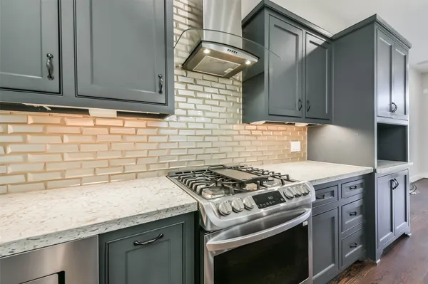 $3,200 | 2422 Hadley Street, Houston, TX 77004