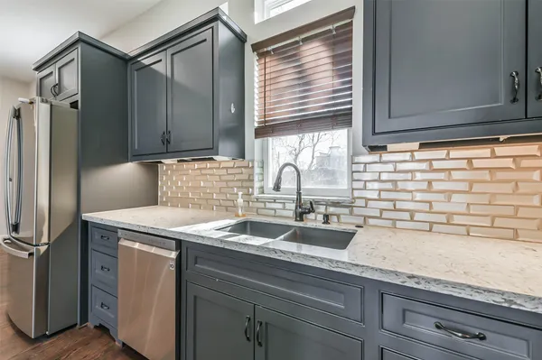 $3,200 | 2422 Hadley Street, Houston, TX 77004