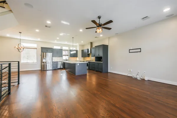 $3,200 | 2422 Hadley Street, Houston, TX 77004