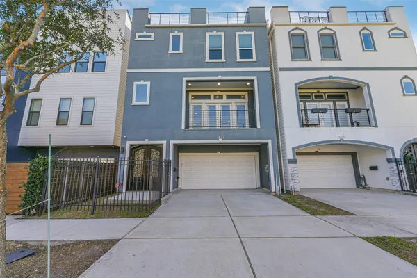 $3,200 | 2422 Hadley Street, Houston, TX 77004