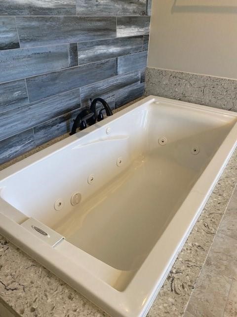 2422 Hadley Street Houston, TX 77004 - Photo 38 of 50 a view of a room with an empty space