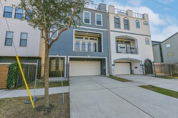 $3,200 | 2422 Hadley Street, Houston, TX 77004