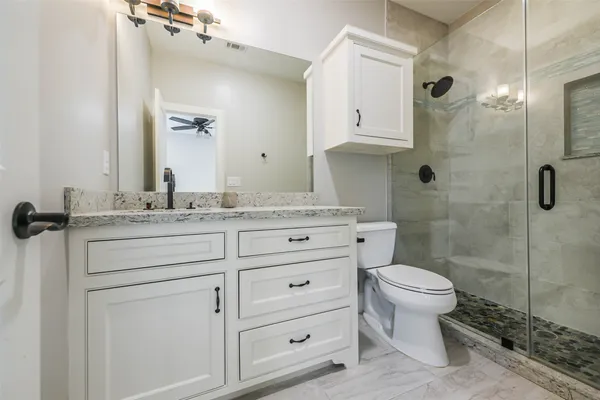 $3,200 | 2422 Hadley Street, Houston, TX 77004