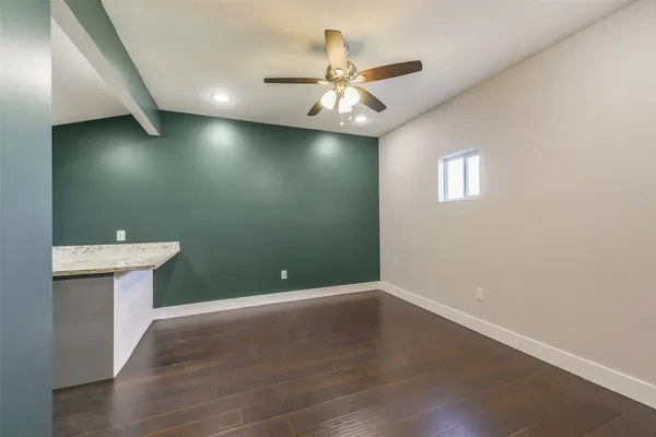 $3,200 | 2422 Hadley Street, Houston, TX 77004