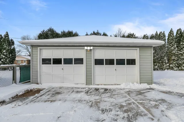 $274,900 | 3439 North Story Street, Appleton, WI 54914