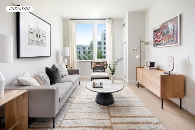 $3,323 | 30-77 Vernon Boulevard, Unit 406S | Astoria