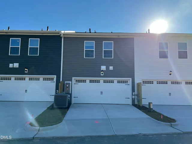 $261,000 | 730 Chandler Stone Drive, Zebulon, NC 27597