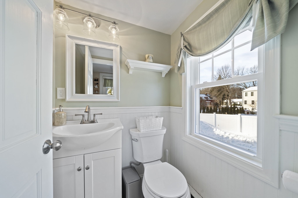 611 Pleasant Street Canton, MA 02021 - Photo 7 of 38