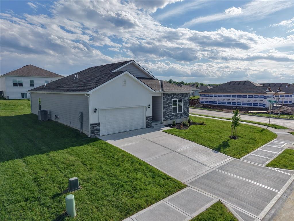 2207 Creek View Lane Raymore, MO 64083 - Photo 19 of 19