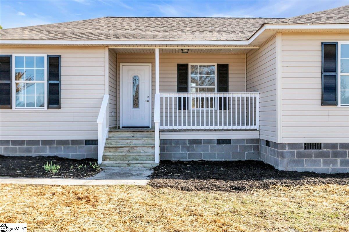 2515 Trail Road Belton, SC 29627 - Photo 3 of 30