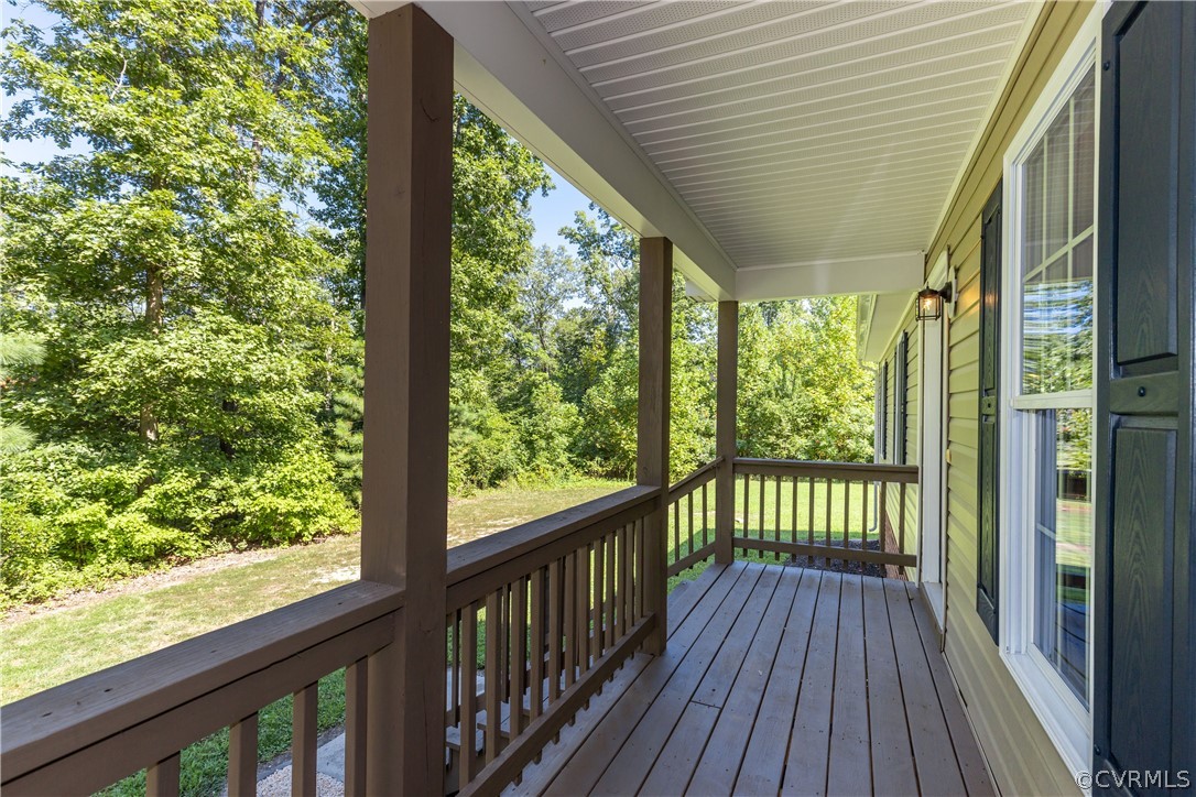 5302 Dorrell Road Aylett, VA 23009 - Photo 4 of 30 Country Porch