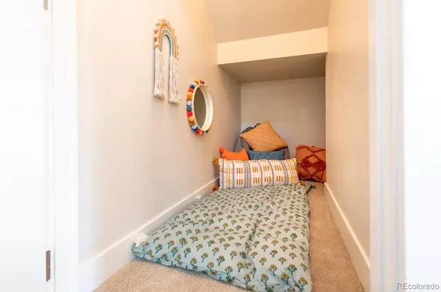 a view of bathroom with toilet