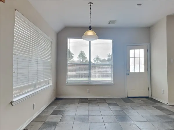 $2,675 | 3009 Fallbrook Court, Pearland, TX 77584