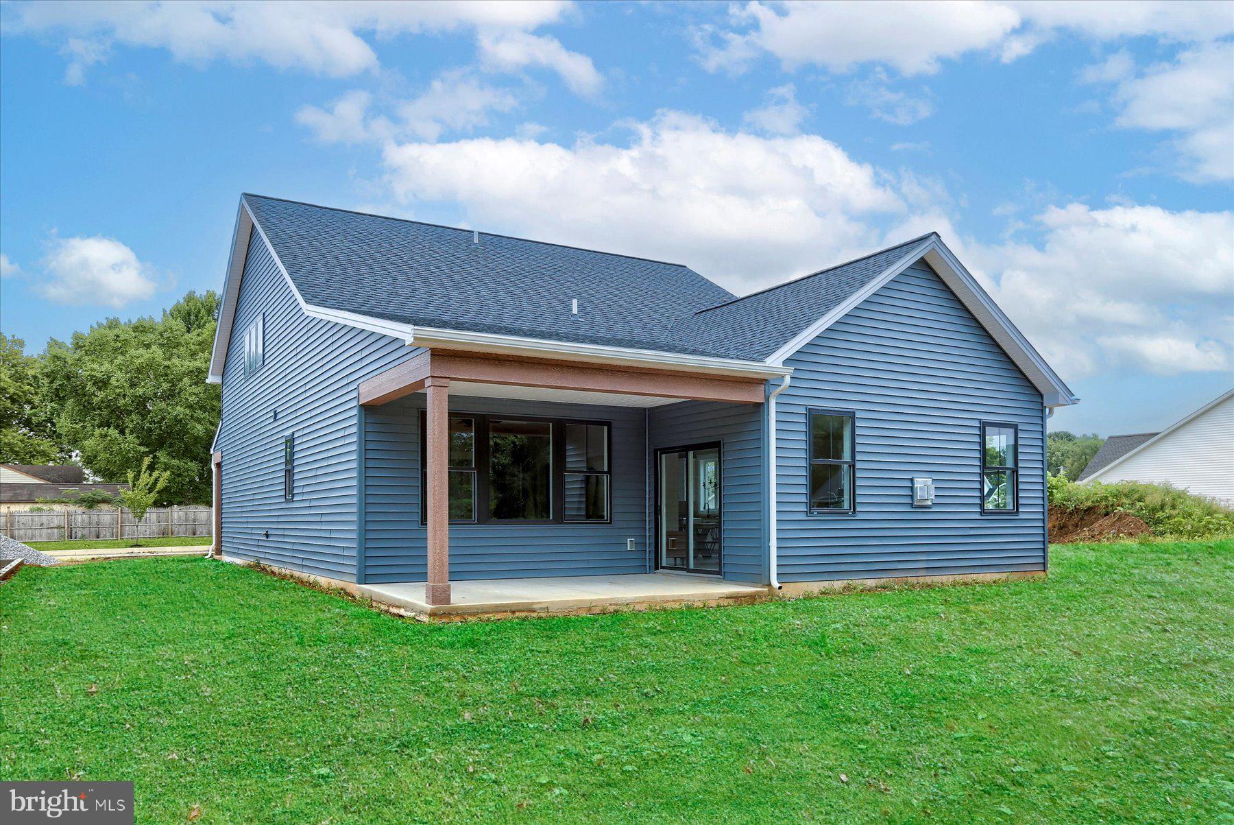 4118 Locust Road Camp Hill, PA 17011 - Photo 8 of 43 Grass was digitally added.