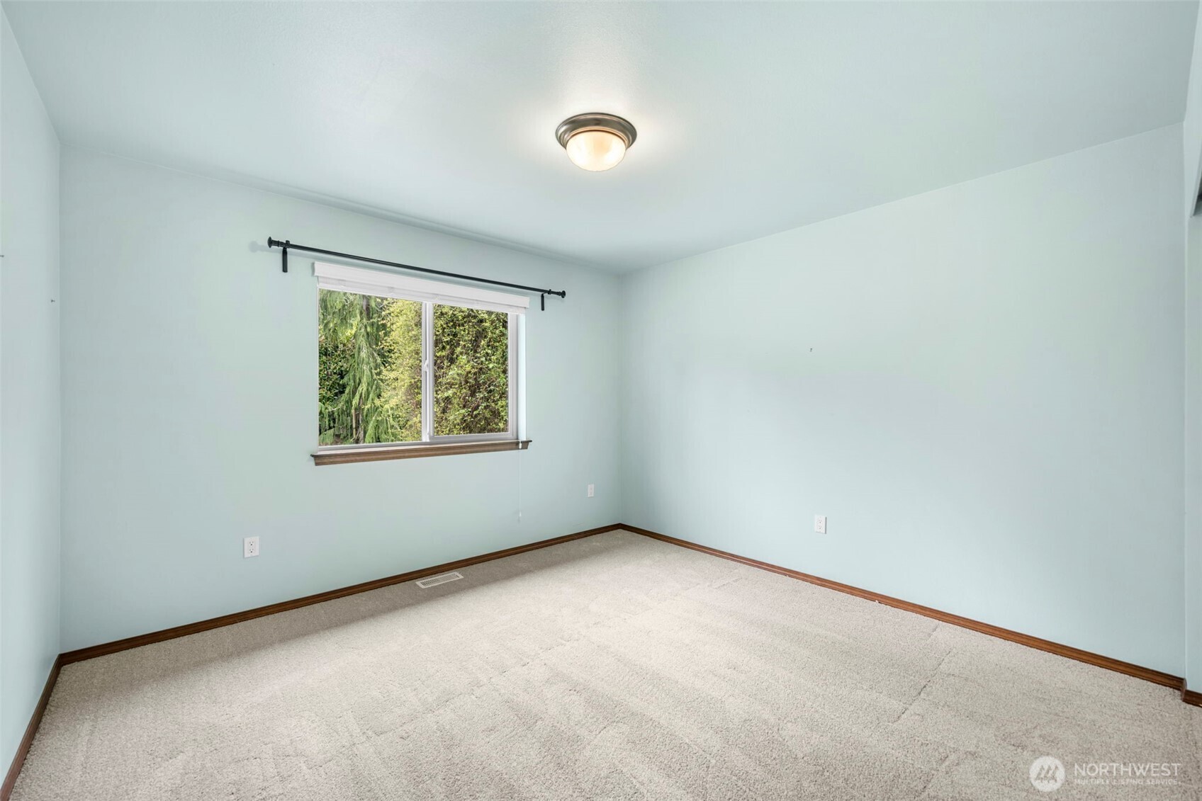 30 East Cardinal Court Allyn, WA 98524 - Photo 16 of 27