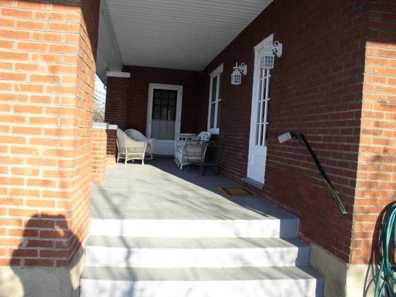 3623 Cove Road Roanoke, VA 24017 - Photo 2 of 41 Porch