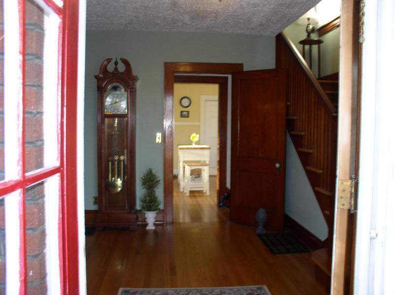 3623 Cove Road Roanoke, VA 24017 - Photo 15 of 41 Foyer