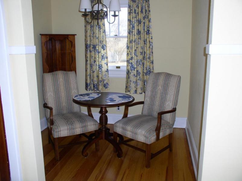 3623 Cove Road Roanoke, VA 24017 - Photo 29 of 41 Breakfast Nook