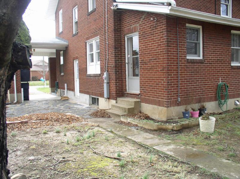 3623 Cove Road Roanoke, VA 24017 - Photo 10 of 41 Side view