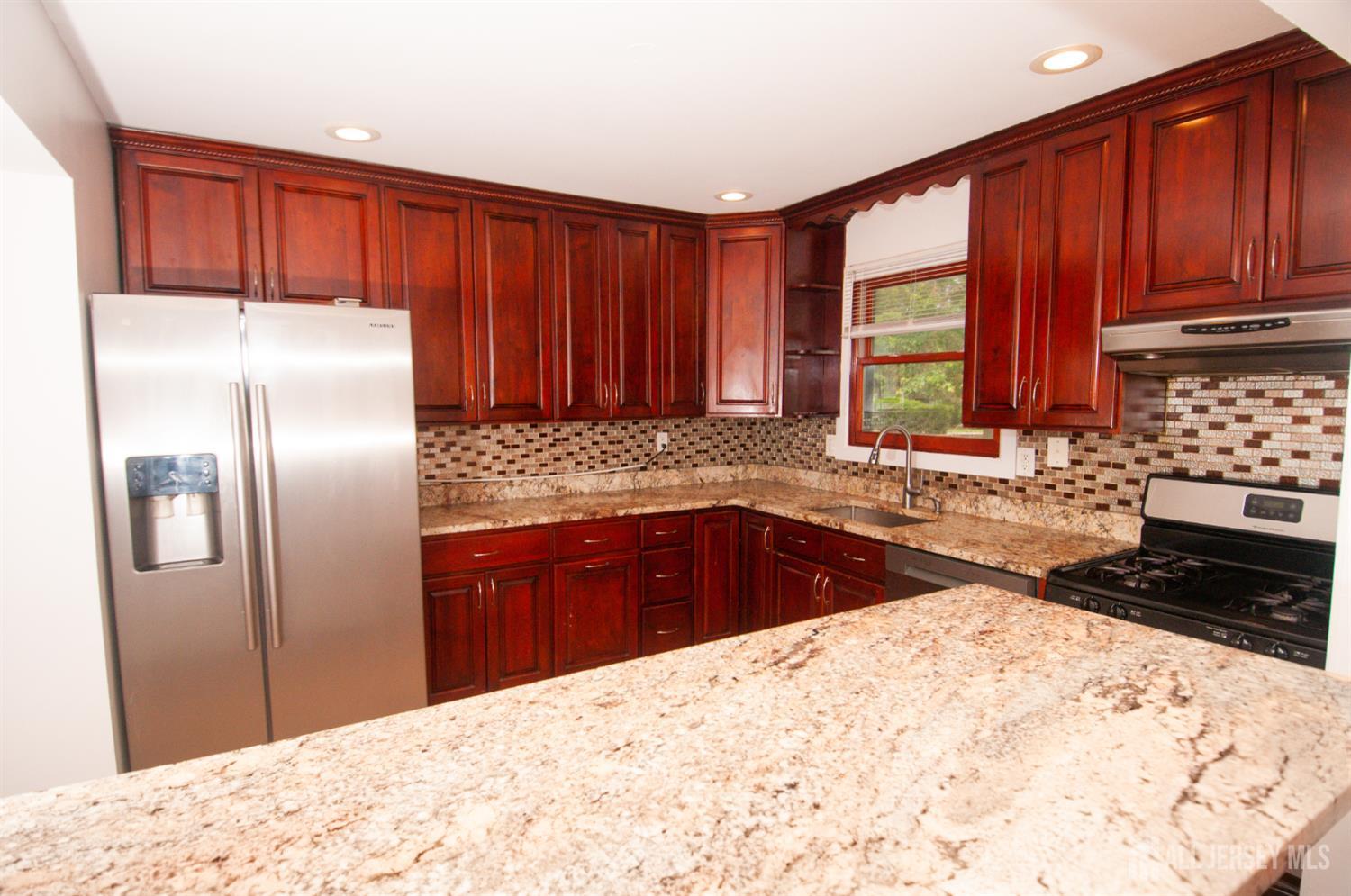 6505 Hana Road Edison, NJ 08817 - Photo 10 of 13