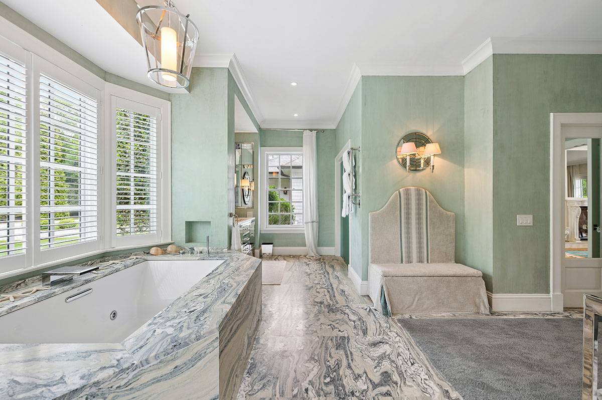 1 Green Hollow Road East Hampton, NY 11937 - Photo 17 of 36