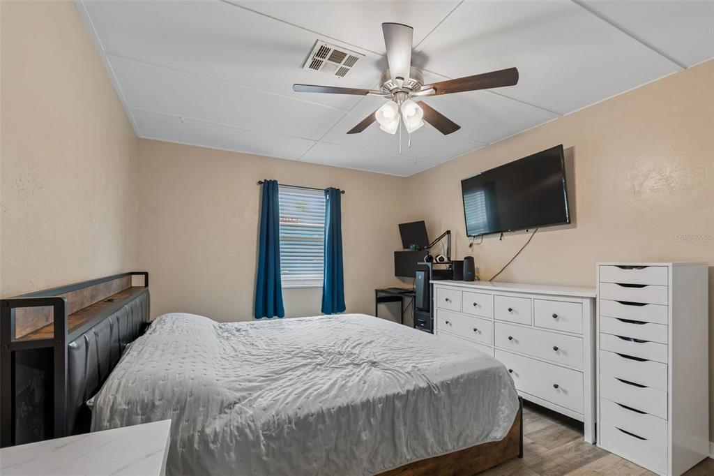 5501 82nd Avenue North Pinellas Park, FL 33781 - Photo 21 of 42