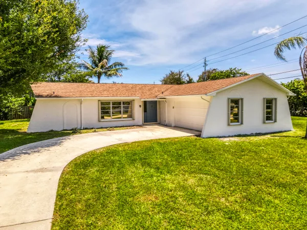 $750,000 | 18020 Palm Point Drive, Jupiter, FL 33458