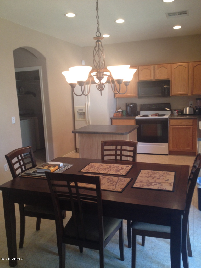 3850 South Laurel Way Chandler, AZ 85286 - Photo 2 of 12 IMG_7846