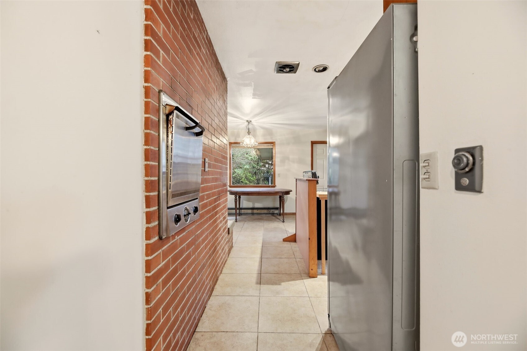 23827 Sofie Road Monroe, WA 98272 - Photo 13 of 35 a view of a hallway with seating area
