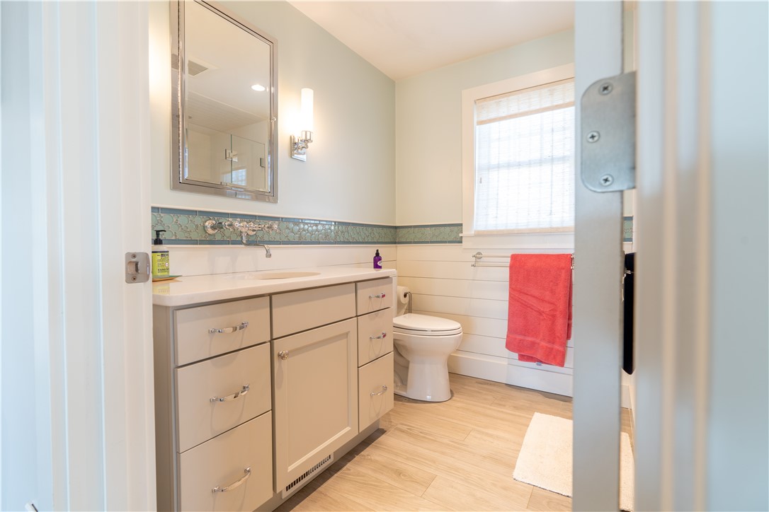 24 Sylvan Road Narragansett, RI 02882 - Photo 11 of 39 Bathroom