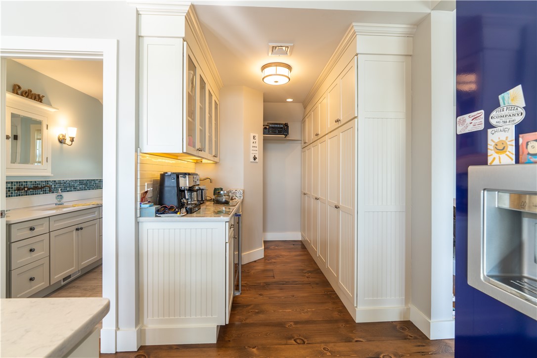24 Sylvan Road Narragansett, RI 02882 - Photo 20 of 39 Pantry and coffee bar