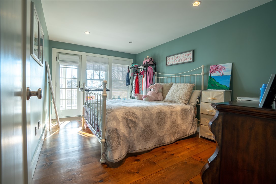 24 Sylvan Road Narragansett, RI 02882 - Photo 10 of 39 Second bedroom