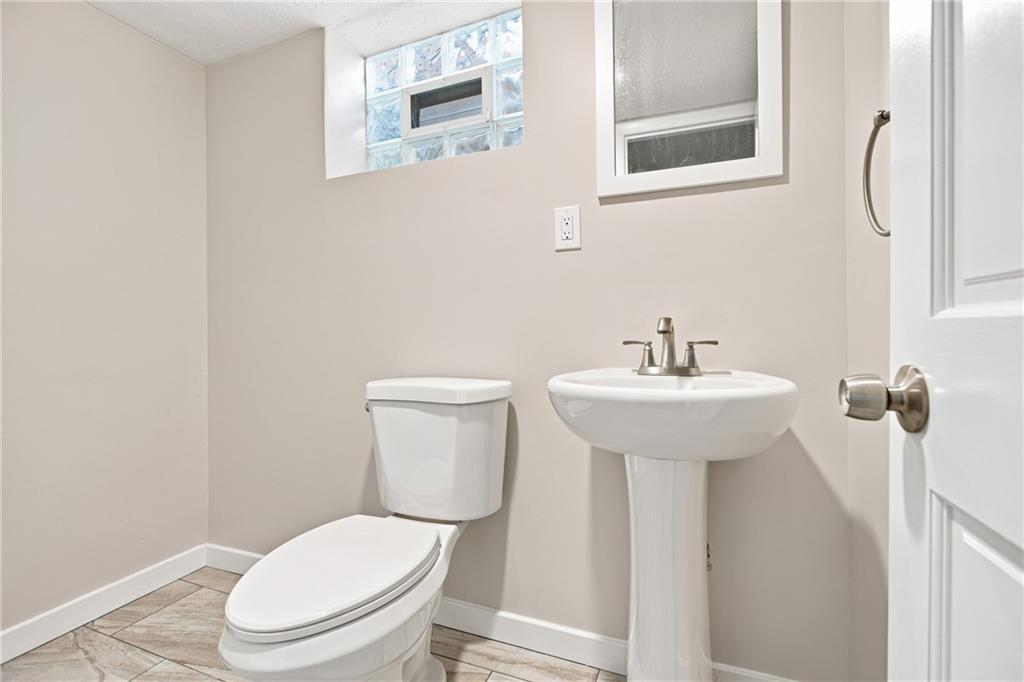 1685 Brodhead Road, Unit 1 Coraopolis, PA 15108 - Photo 18 of 24