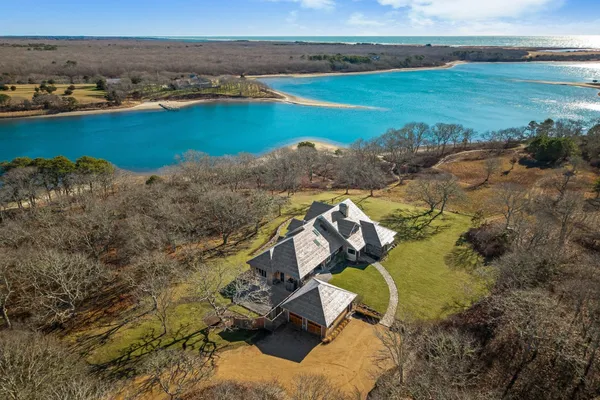$15,000,000 | 30 Oyster Watcha Road, Edgartown, MA 02539