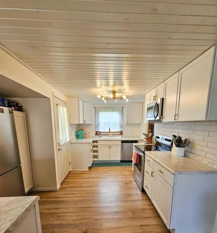 $187,500 | 528 5th Avenue, Two Harbors, MN 55616