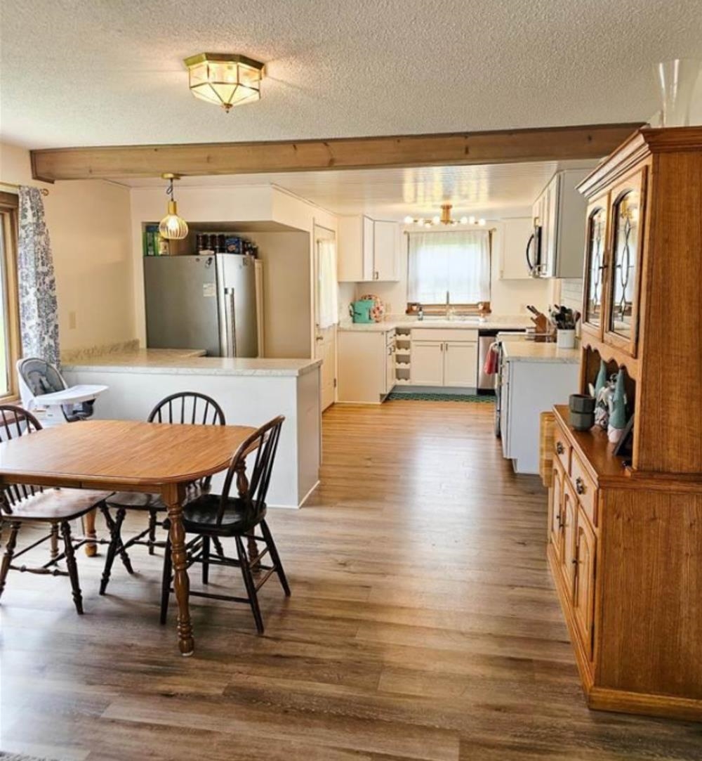 528 5th Avenue Two Harbors, MN 55616 - Photo 3 of 16