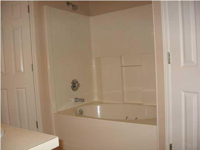 7346 Treasure Street Navarre, FL 32566 - Photo 11 of 14 Master Bathroom.