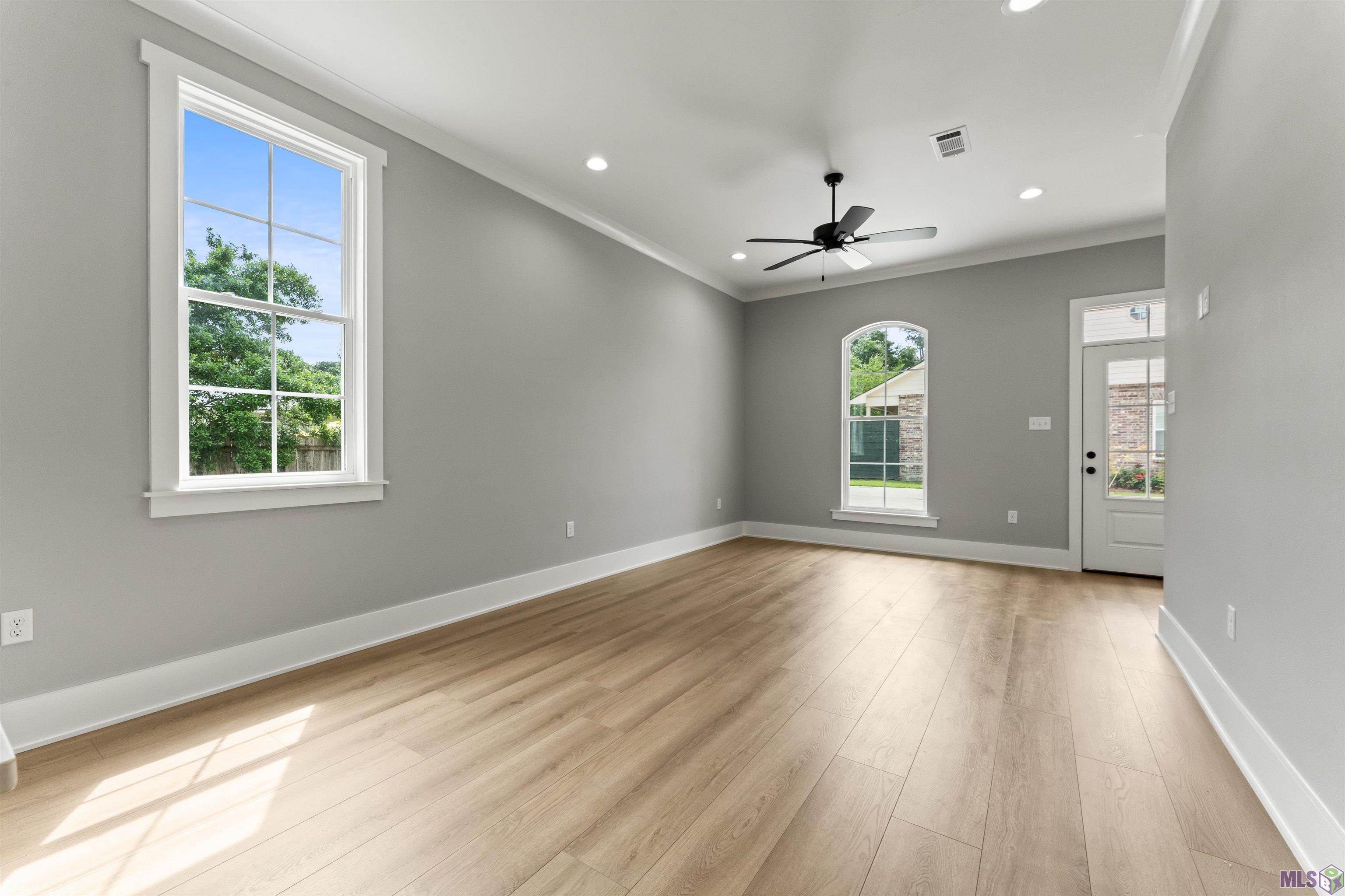 5733 Dominican Lane Baton Rouge, LA 70806 - Photo 2 of 4