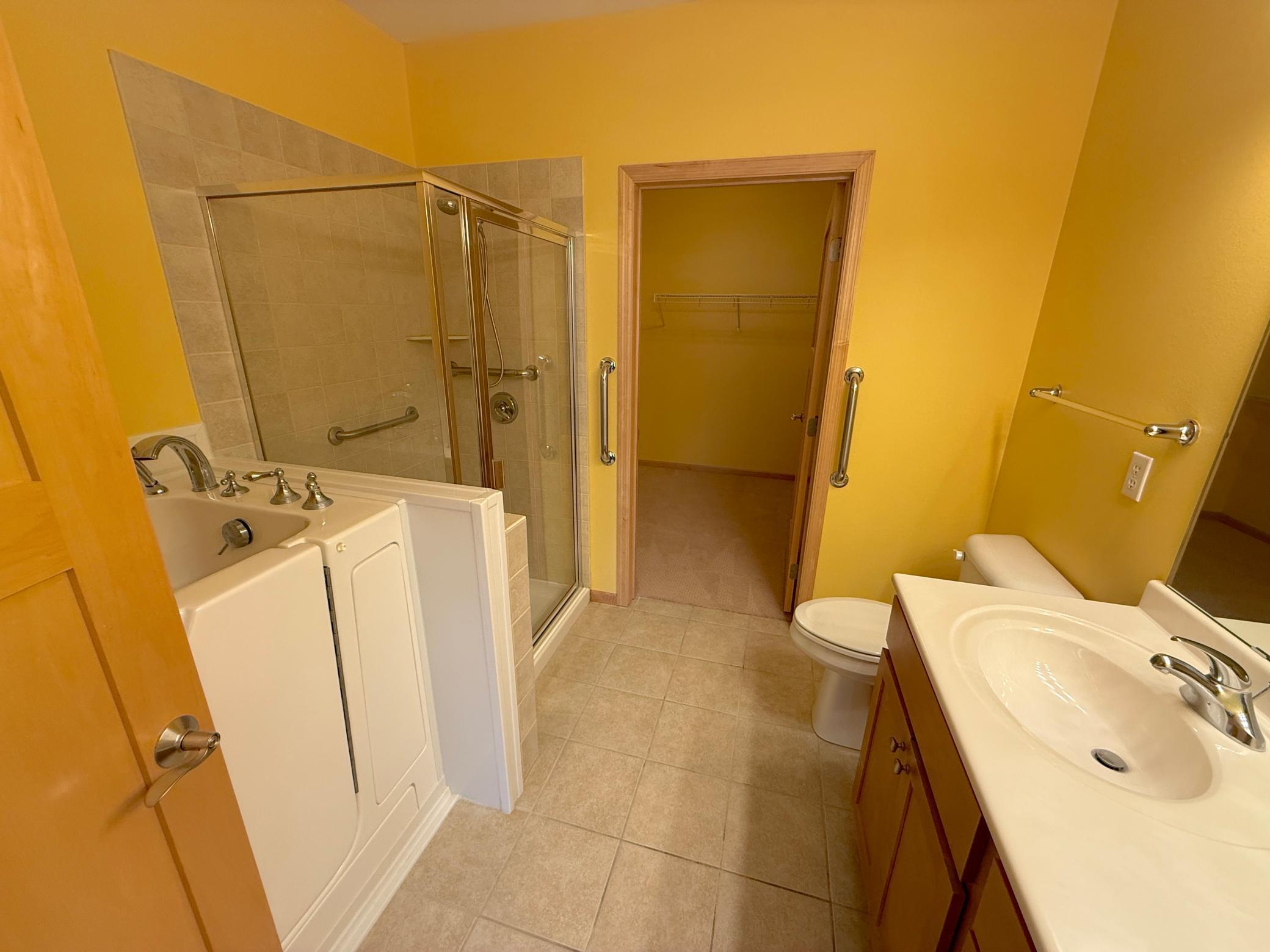 12501 Nicollet Avenue, Unit 227 Burnsville, MN 55337 - Photo 18 of 33