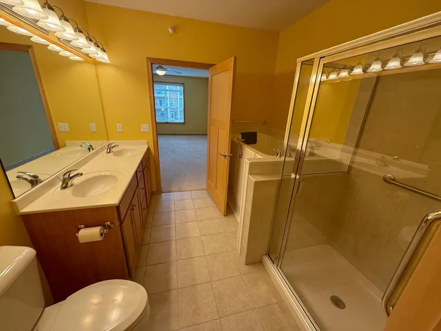 $299,900 | 12501 Nicollet Avenue, Unit 227, Burnsville, MN 55337