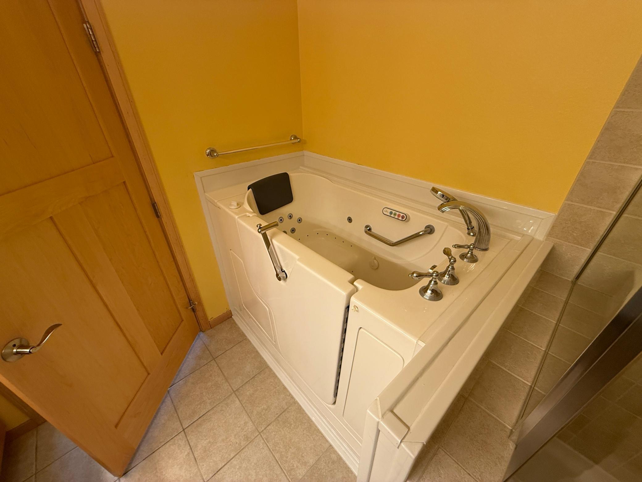 12501 Nicollet Avenue, Unit 227 Burnsville, MN 55337 - Photo 21 of 33