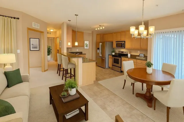 $299,900 | 12501 Nicollet Avenue, Unit 227, Burnsville, MN 55337