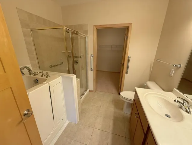 $299,900 | 12501 Nicollet Avenue, Unit 227, Burnsville, MN 55337