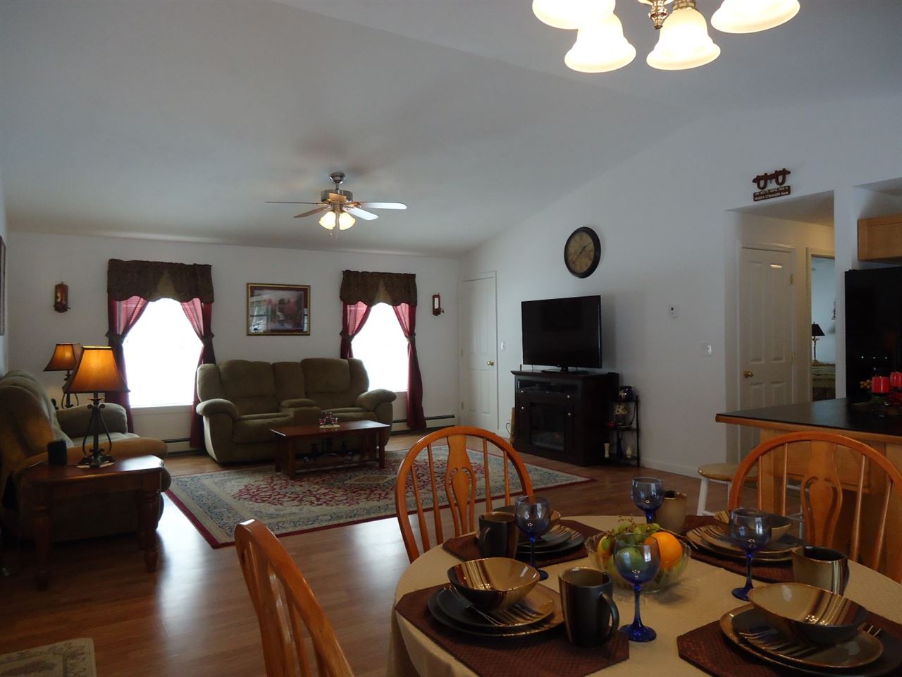 298 Jamestown Road Belmont, NH 03220 - Photo 4 of 22 Gallery Image 4