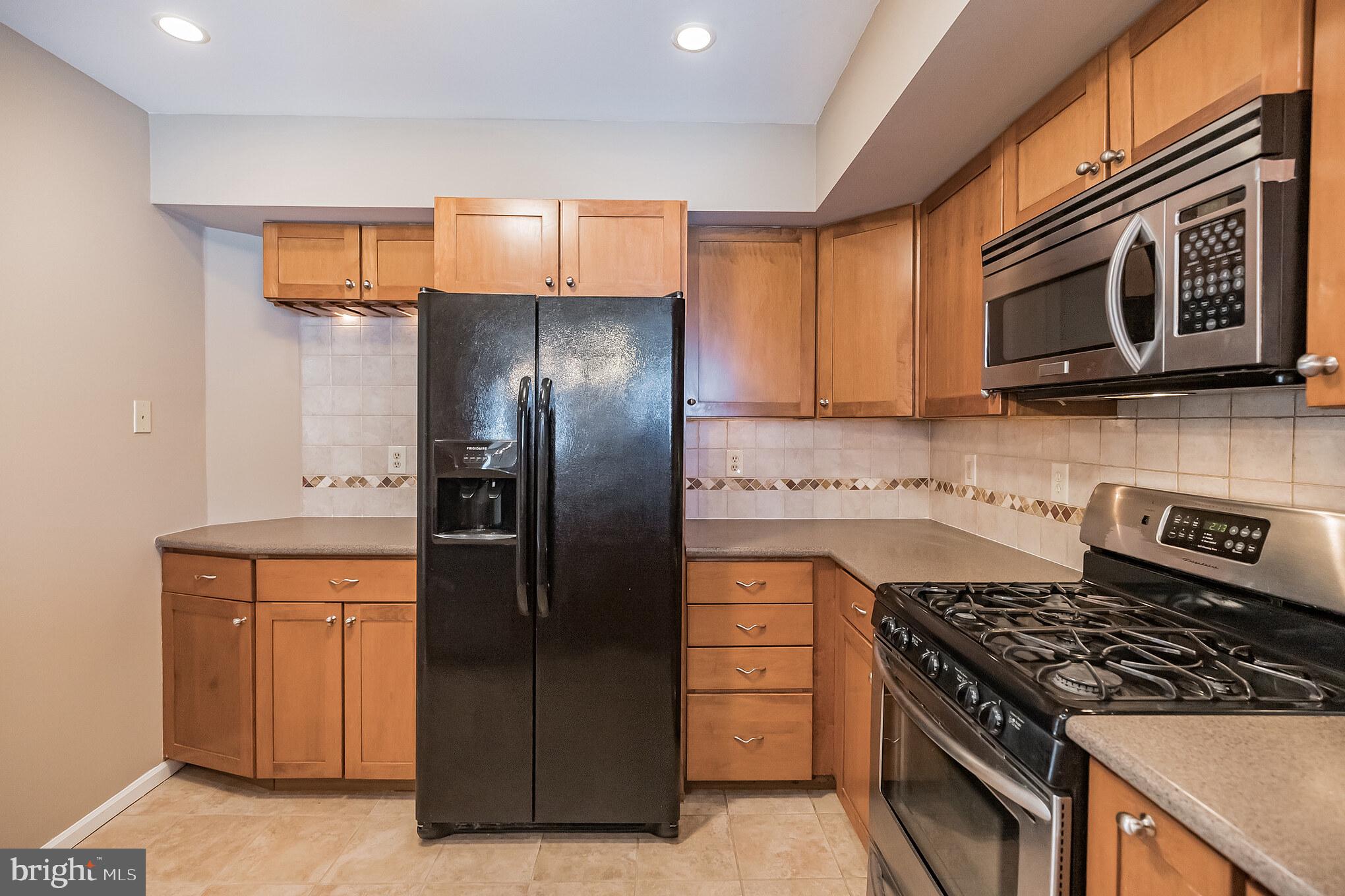 373 Woodlake Drive Marlton, NJ 08053 - Photo 11 of 34