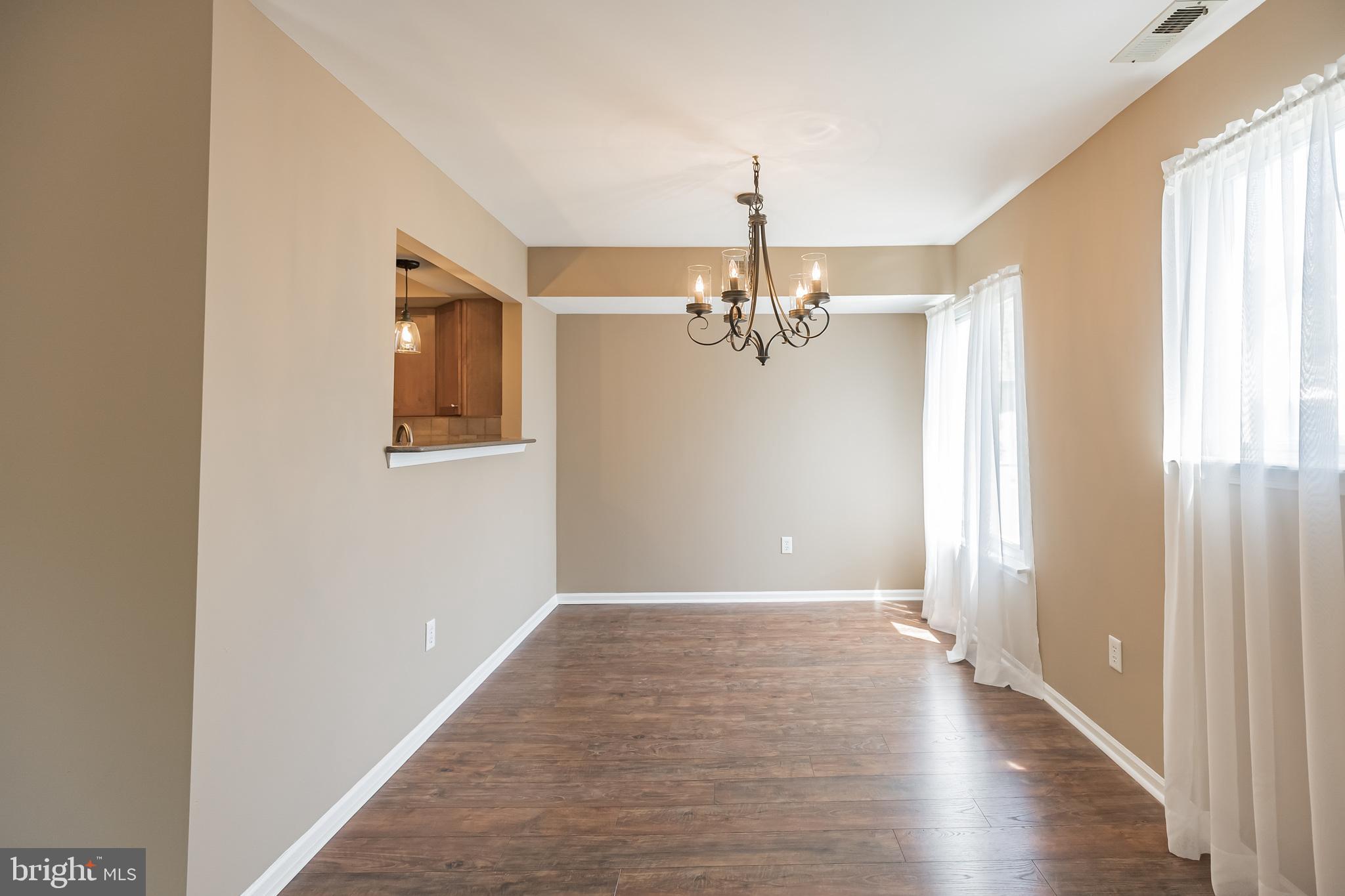 373 Woodlake Drive Marlton, NJ 08053 - Photo 12 of 34 Dining room