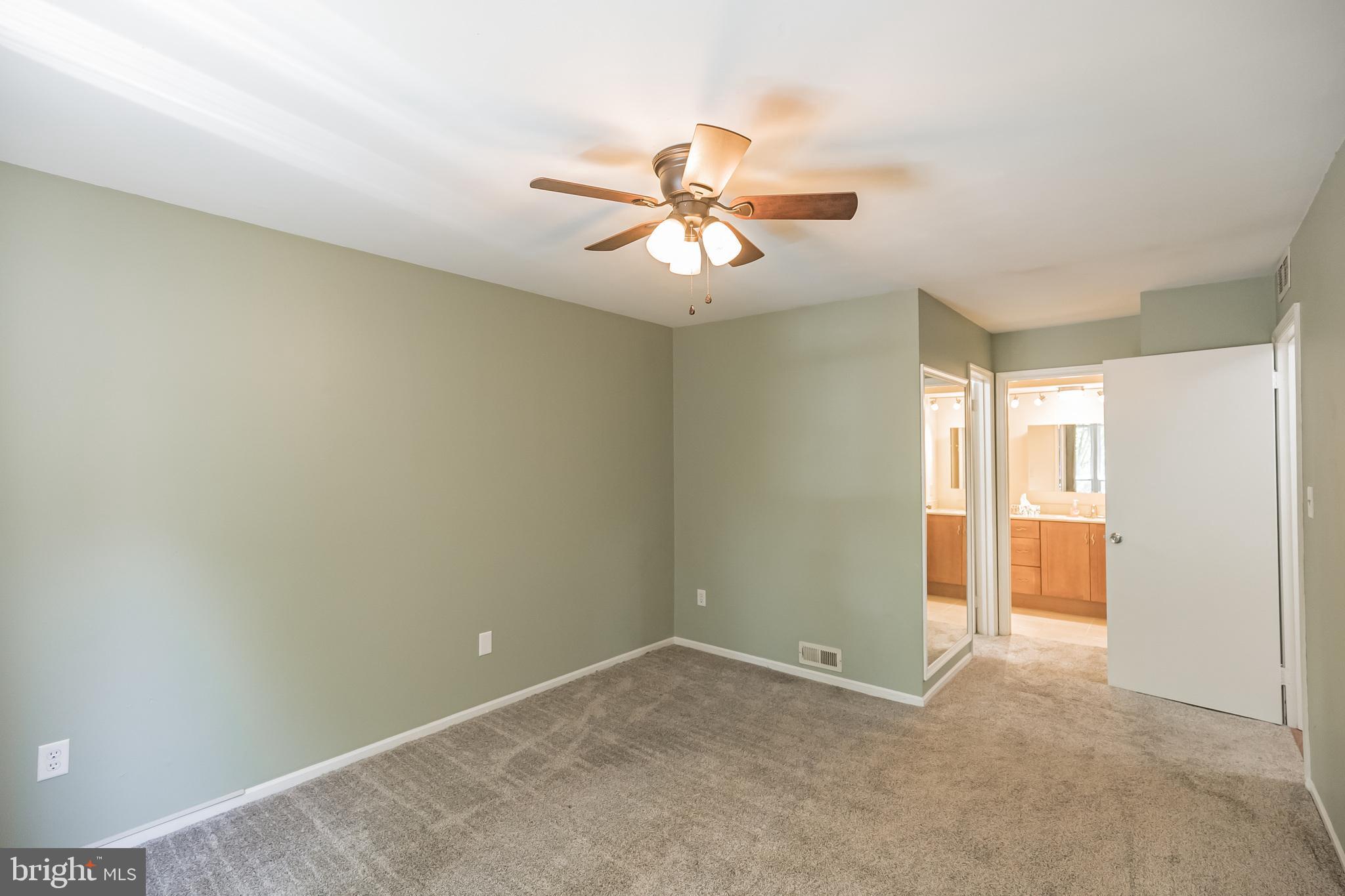373 Woodlake Drive Marlton, NJ 08053 - Photo 18 of 34 Primary Befroom