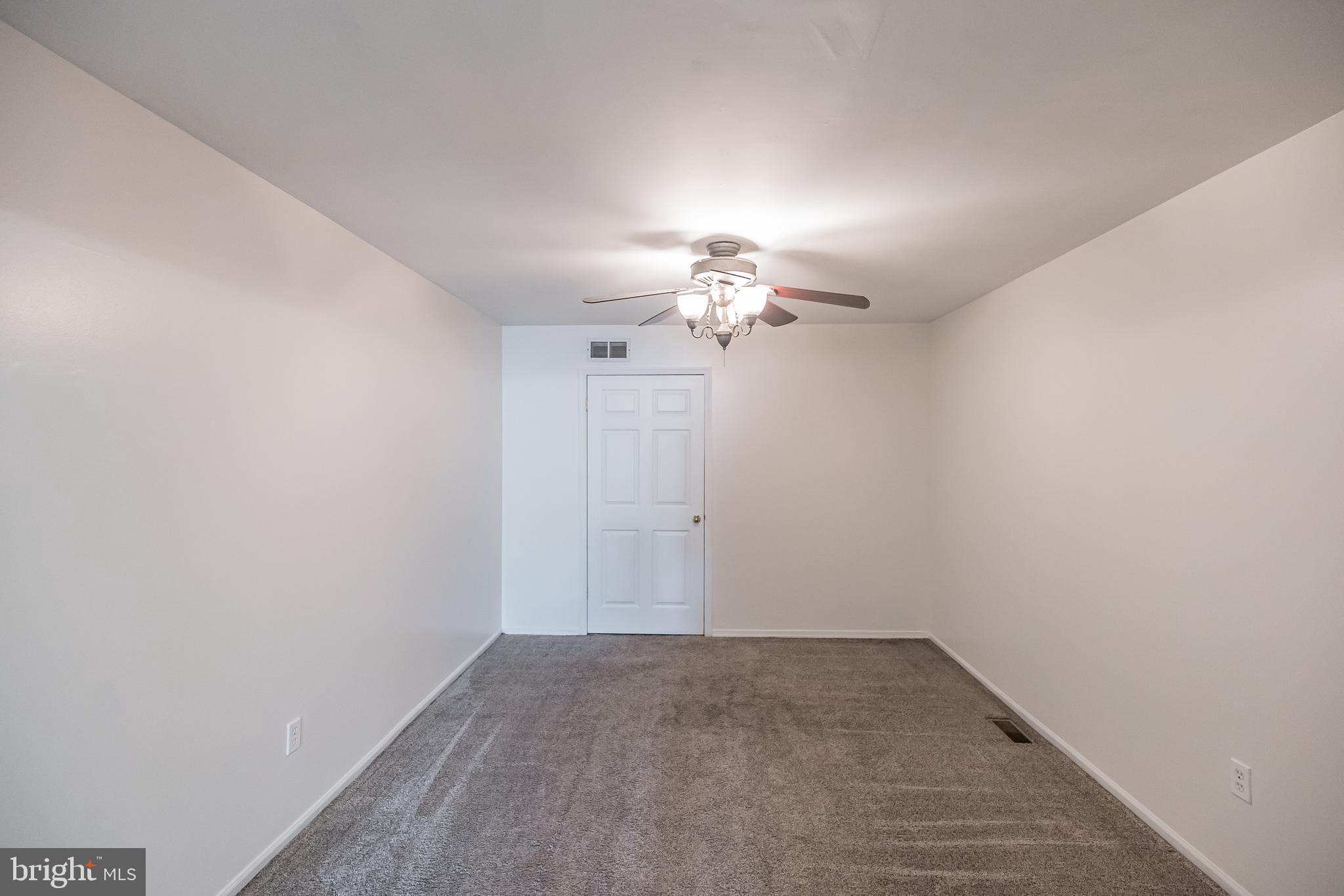 373 Woodlake Drive Marlton, NJ 08053 - Photo 25 of 34 3rd floor