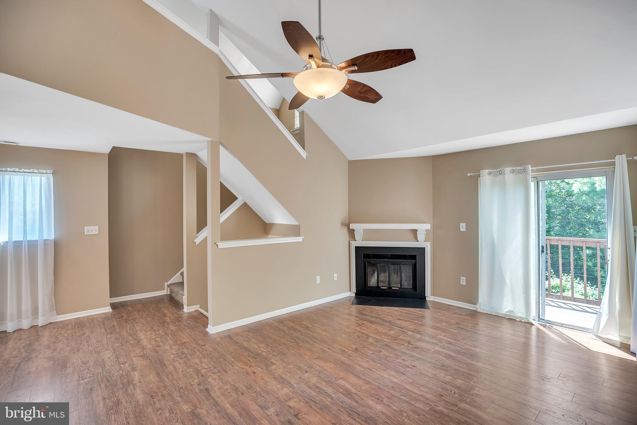 373 Woodlake Drive Marlton, NJ 08053 - Photo 4 of 34 Living room