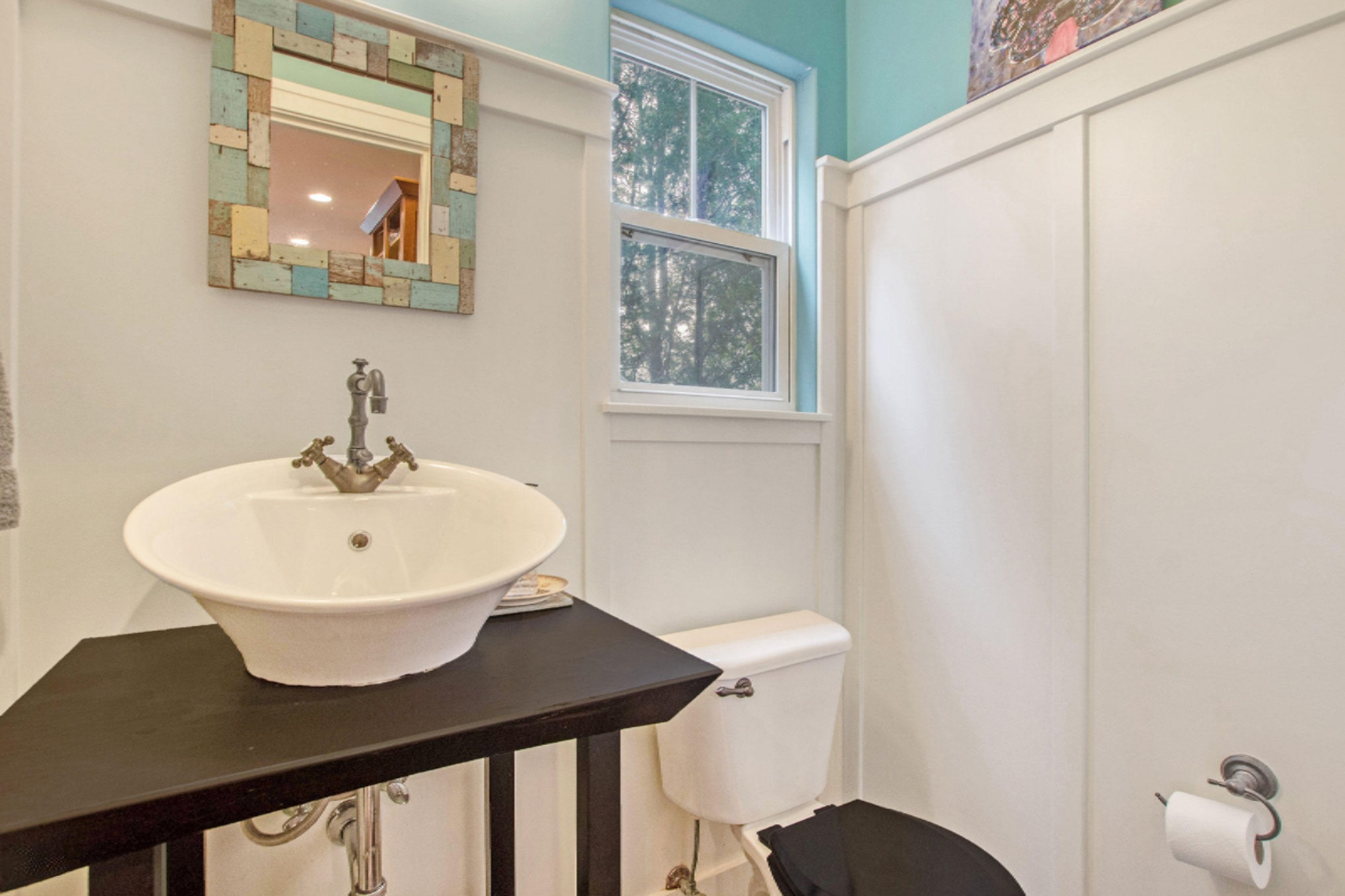 1086 Keystone Road Holland, MI 49423 - Photo 18 of 40 Powder Bath